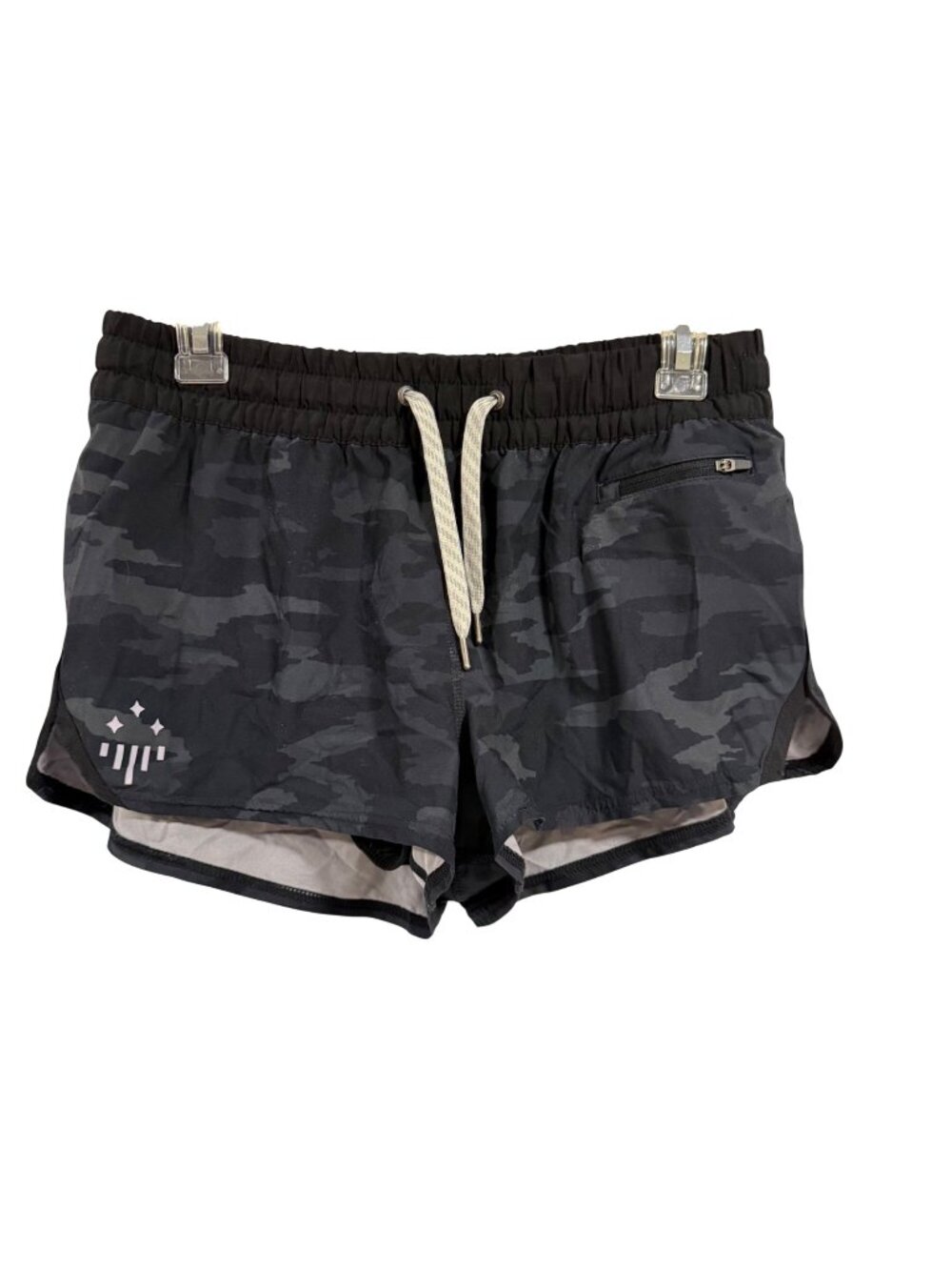 Vuori Clementine 2.0 Short 4" Black Camo Print Size M
